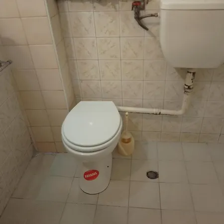 Steady Guests Rooms, *